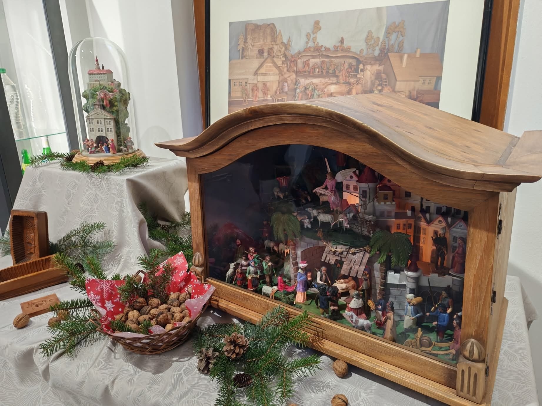 Pozv�nka - Komentovan� prohl�dky v�stavy BETL�MY v Mal�ch l�zn�ch!