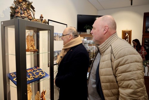 3. adventn� ned�le