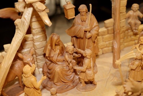 3. adventn� ned�le