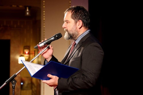 3. adventn� ned�le